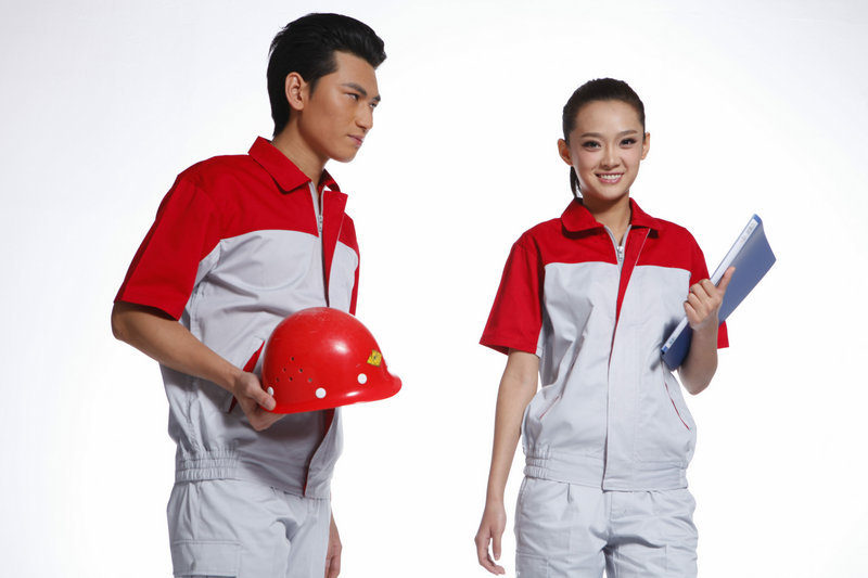 定做工作服需要注意哪些問(wèn)題?工作服該怎么搭配?